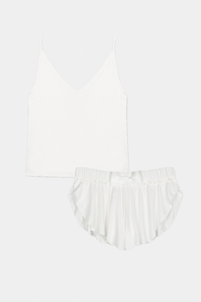 Off White Set "Jolly"