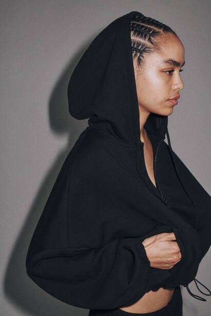 Black Zipped Hoodie "Rene"