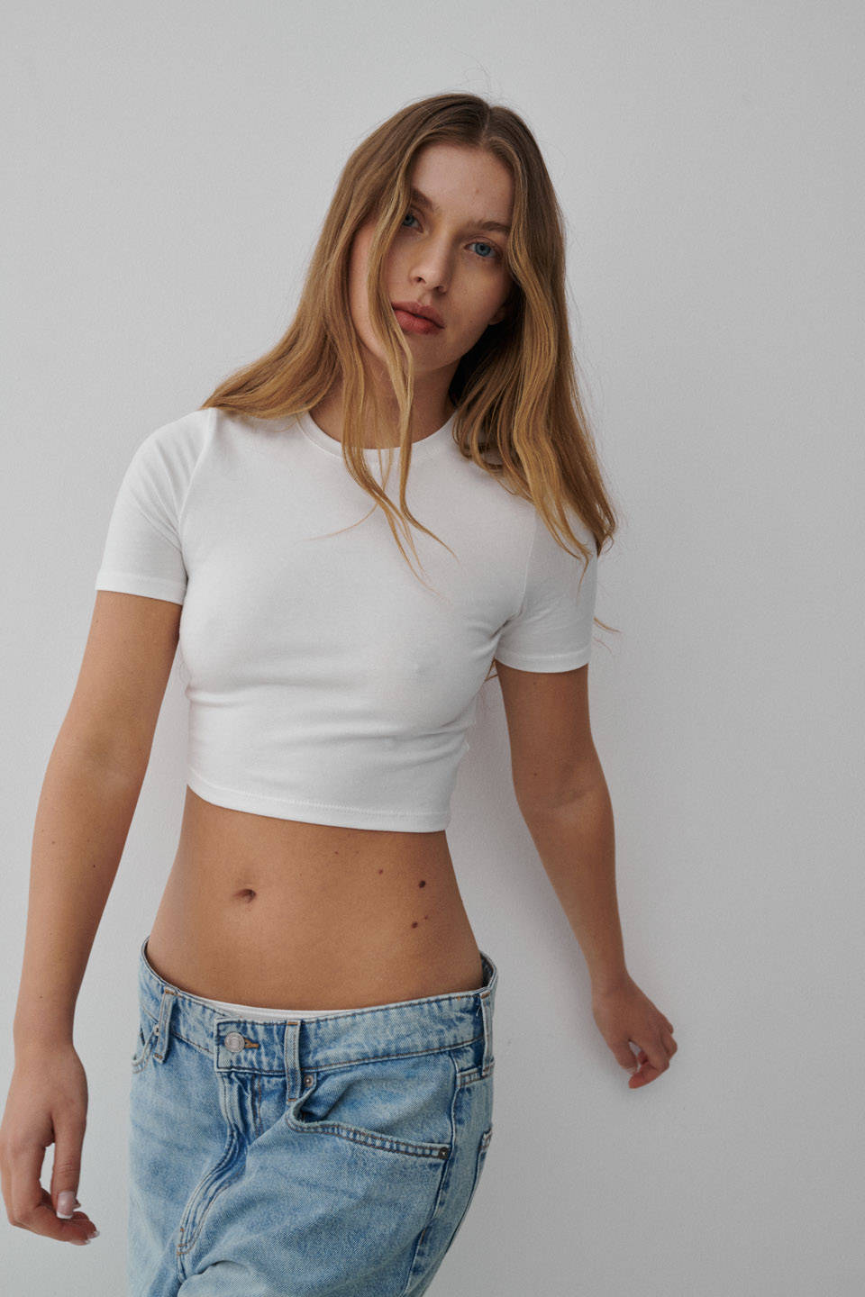 Off White Organic Fitted Cropped T-shirt 