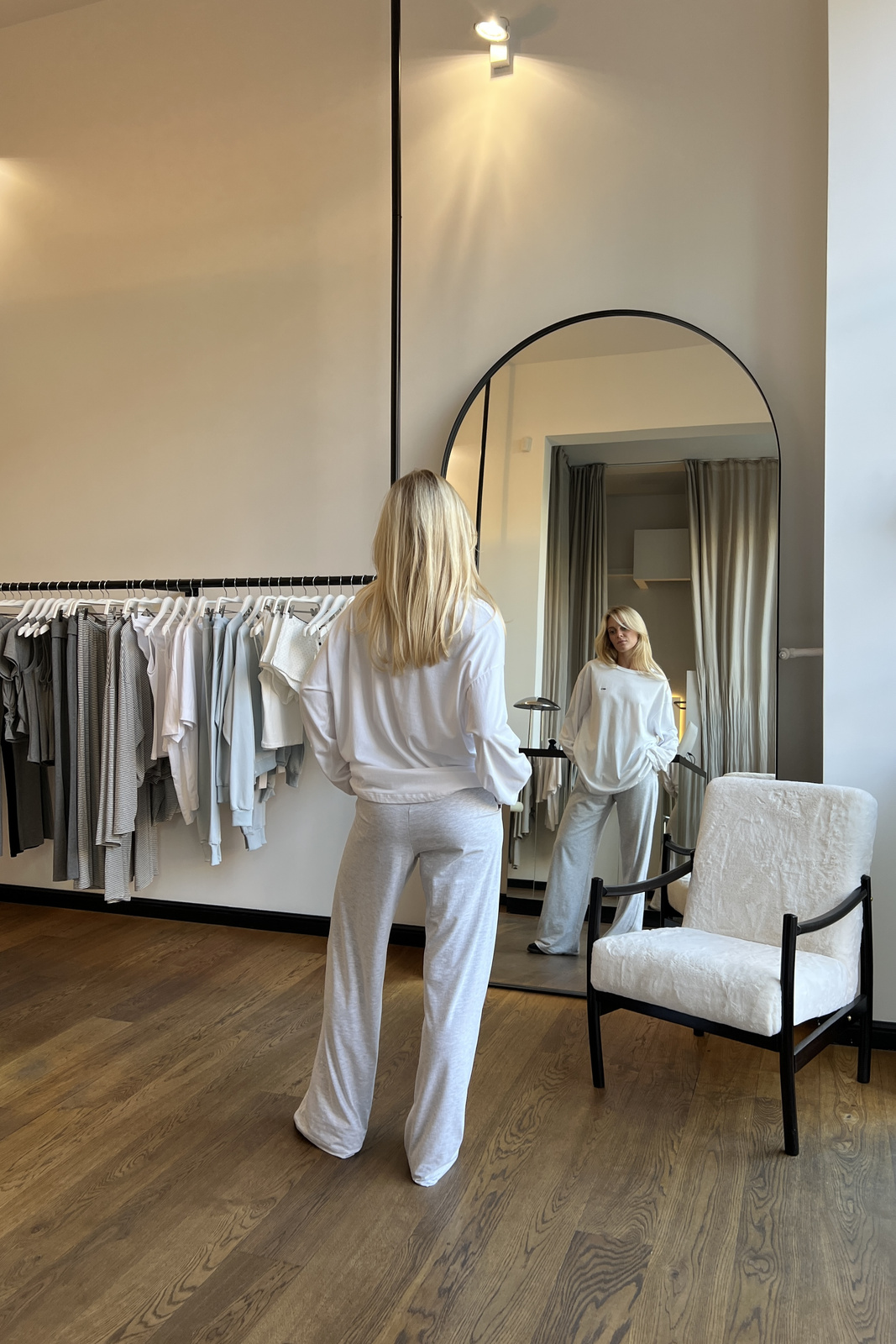 White Oversize Longsleeve "Kelly"