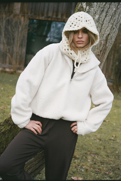 Off White Teddy Sweatshirt "Ginny"