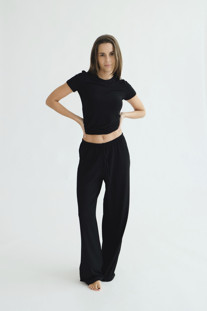 Black T-shirt "Erin"